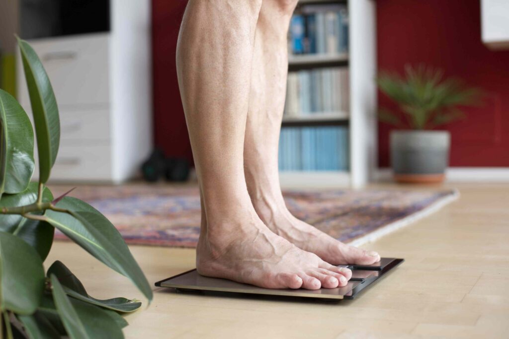 6 Reasons Your Weight Fluctuates So Much