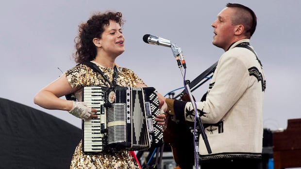 Arcade Fire’s Régine Chassagne, Win Butler announce separation Arcade Fire's Régine Chassagne, Win Butler announce separation
