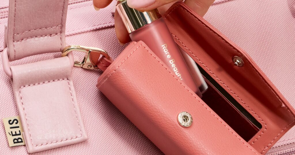 Béis x Rare Beauty Travel Beauty Makeup Collection 2025 Béis x Rare Beauty Travel Beauty Makeup Collection 2025