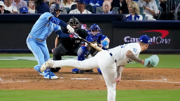 Celebs turn out for Game 4 of World Series in L.A., as Blue Jays triumph over Dodgers Celebs turn out for Game 4 of World Series in L.A., as Blue Jays triumph over Dodgers