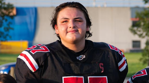 Darius Hartshorne, injured Winnipeg high school football player, has died Darius Hartshorne, injured Winnipeg high school football player, has died