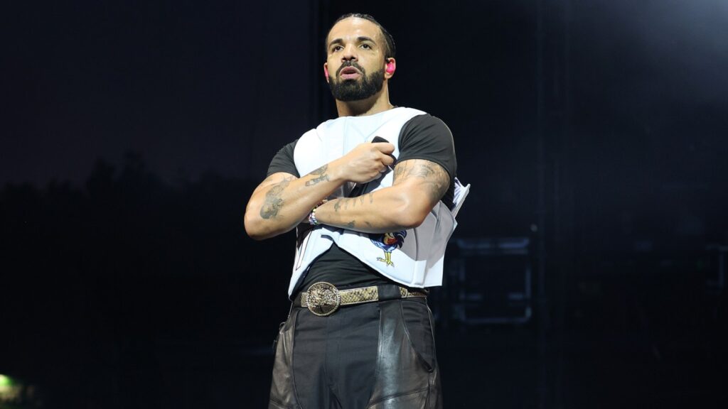 Drake Sued in Missouri Over ‘Deceptive’ Stake.us Online Casino Drake Sued in Missouri Over ‘Deceptive’ Stake.us Online Casino