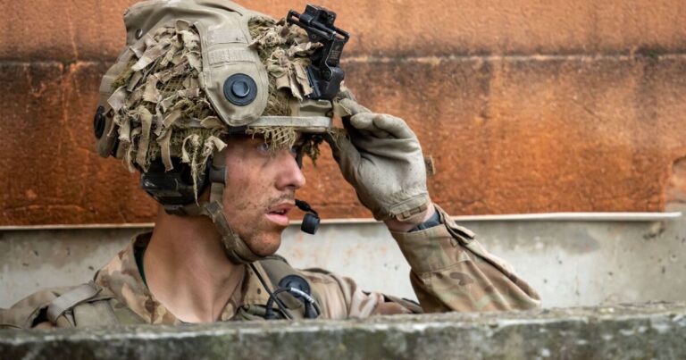 Ed Miliband scrambles to fill net zero jobs as he turns to veterans in desperation | Politics | News