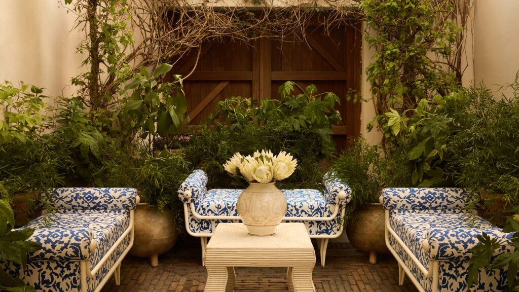 In this Sleek Historic Belgium Town House, Each Room Is Its Own Kind of Gallery Architectural Digest