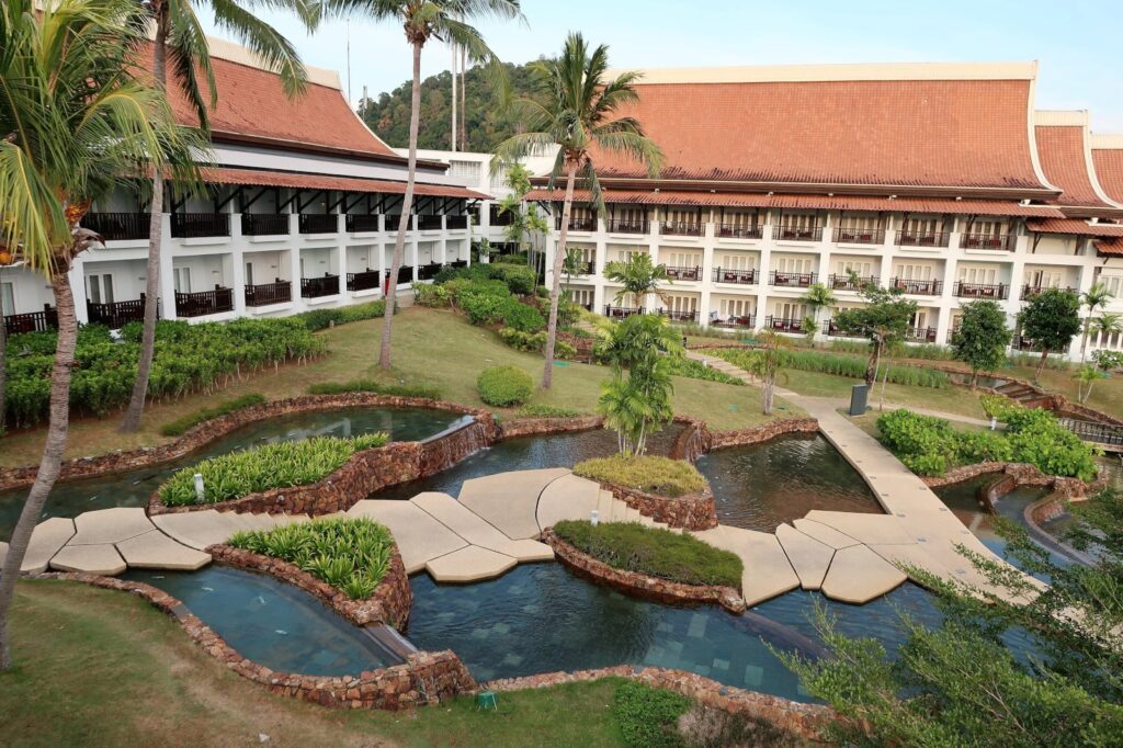 Is Marriott Bonvoy Titanium Elite status worth it? Is Marriott Bonvoy Titanium Elite status worth it?