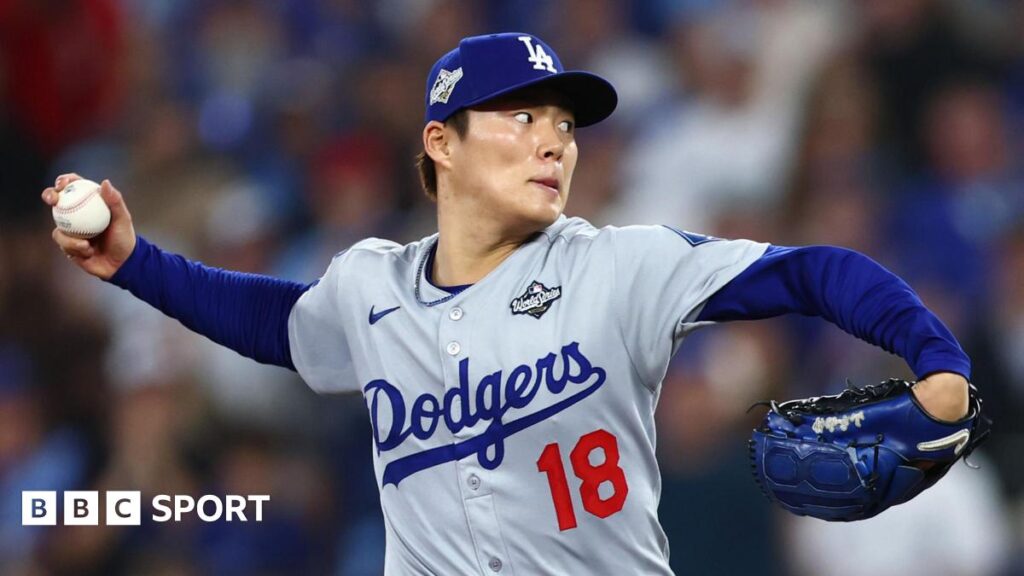MLB World Series Game 2: LA Dodgers beat Toronto Blue Jays 5-1 to level at 1-1 Los Angeles Dodgers pitcher Yoshinobu Yamamoto prepares to deliver a pitch