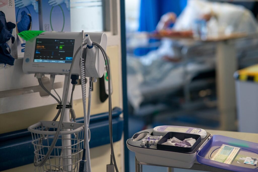 NHS needs extra £3bn, health bosses warn ahead of Rachel Reeves’ Budget NHS needs extra £3bn, health bosses warn ahead of Rachel Reeves’ Budget