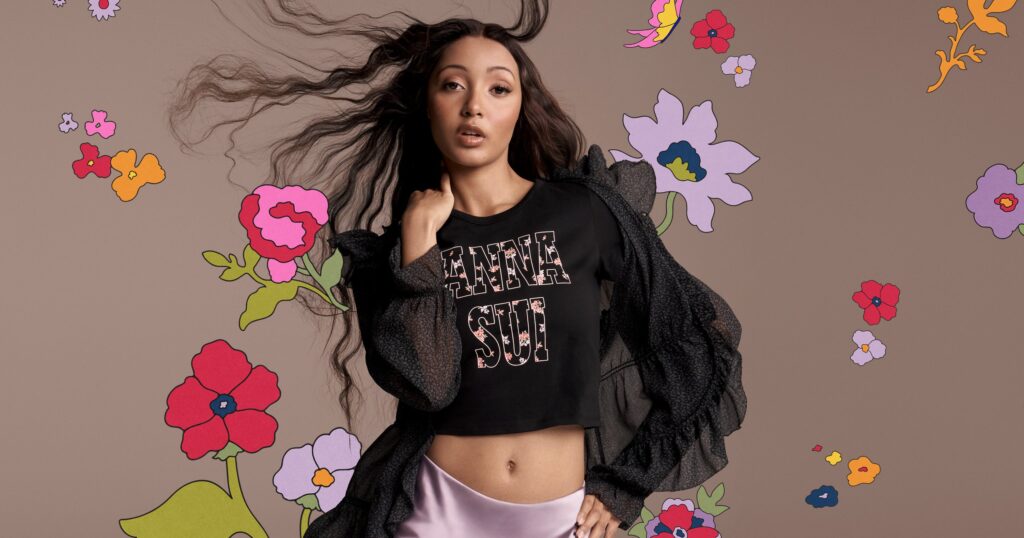 Old Navy x Anna Sui Collab Blends Two 90s Fashion Icons Old Navy x Anna Sui Collab Blends Two 90s Fashion Icons