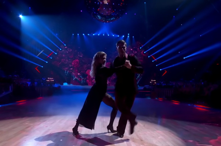 Robert Irwin Completes a Scary-Good Tango For Halloween Robert Irwin’s Halloween Night Tango on "DWTS".