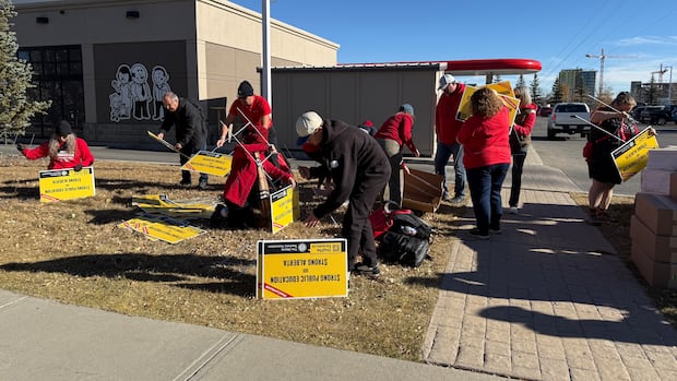 Teachers and supporters gather in Alberta education minister’s riding as back-to-work legislation looms Teachers and supporters gather in Alberta education minister's riding as back-to-work legislation looms