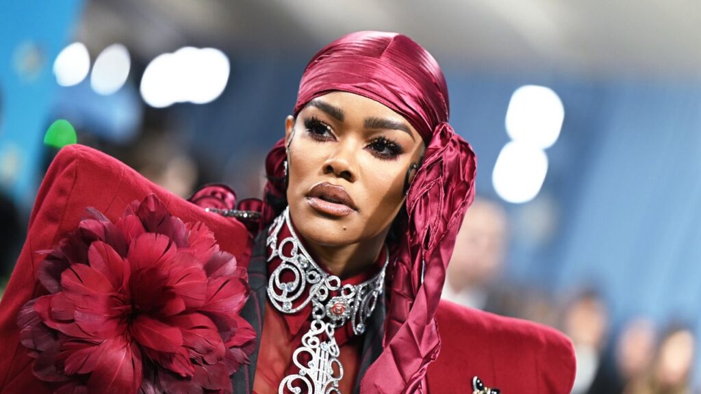 Teyana Taylor to Host the 2025 CFDA Awards with Amber Valletta, Julianne Moore, Addison Rae, and More Presenting Teyana Taylor to Host the 2025 CFDA Awards with Amber Valletta, Julianne Moore, Addison Rae, and More Presenting