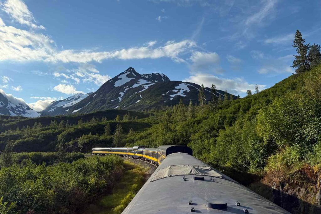 This 500-mile Railroad Goes to National Parks, Glaciers, and Some of the Best Northern Lights Destinations in the U.S. This 500-mile Railroad Goes to National Parks, Glaciers, and Some of the Best Northern Lights Destinations in the U.S.