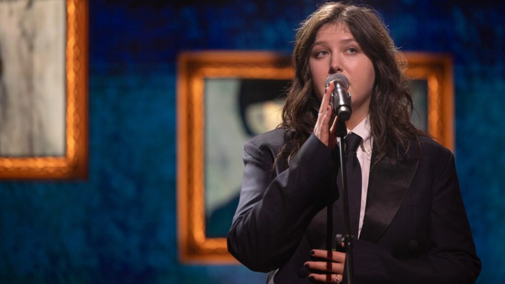 Watch Lucy Dacus Showcase ‘Modigliani’ on ‘The Daily Show’ Watch Lucy Dacus Showcase 'Modigliani' on 'The Daily Show'