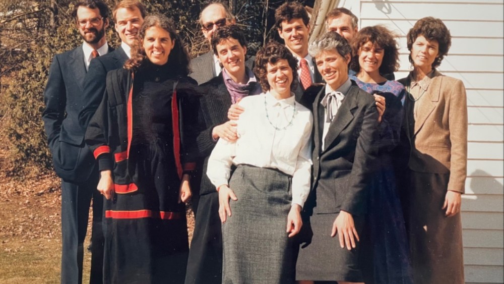 Pisie Hochheim and Tony Oswald Take on Their Family in Doc ‘Newville’ Pisie Hochheim and Tony Oswald Take on Their Family in Doc 'Newville'