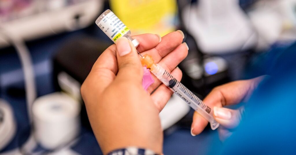 The HPV vaccine is safe and cuts cervical cancer risk by 80%, 2 large reviews find The HPV vaccine is safe and cuts cervical cancer risk by 80%, 2 large reviews find