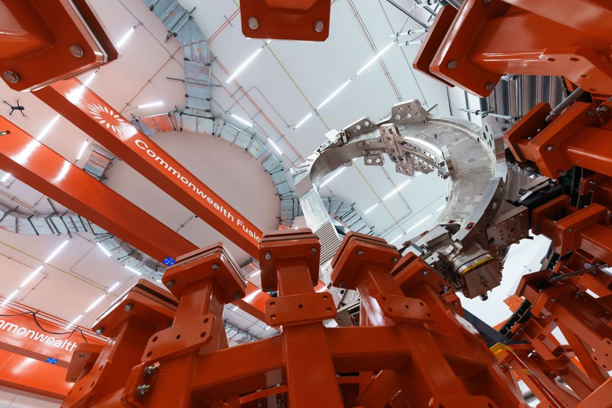A magnet is installed at CFS's Sparc reactor.