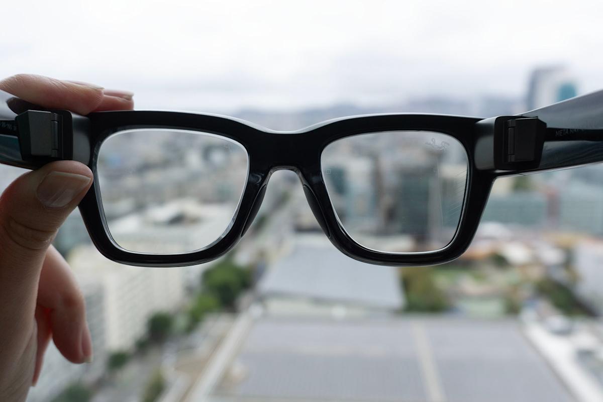 Handwriting is my new favorite way to text with the Meta Ray-Ban Display glasses
