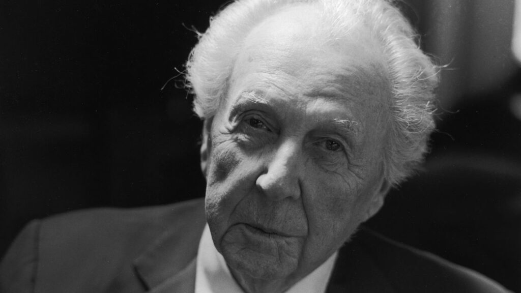 13 Facts About Frank Lloyd Wright You Didn’t Know