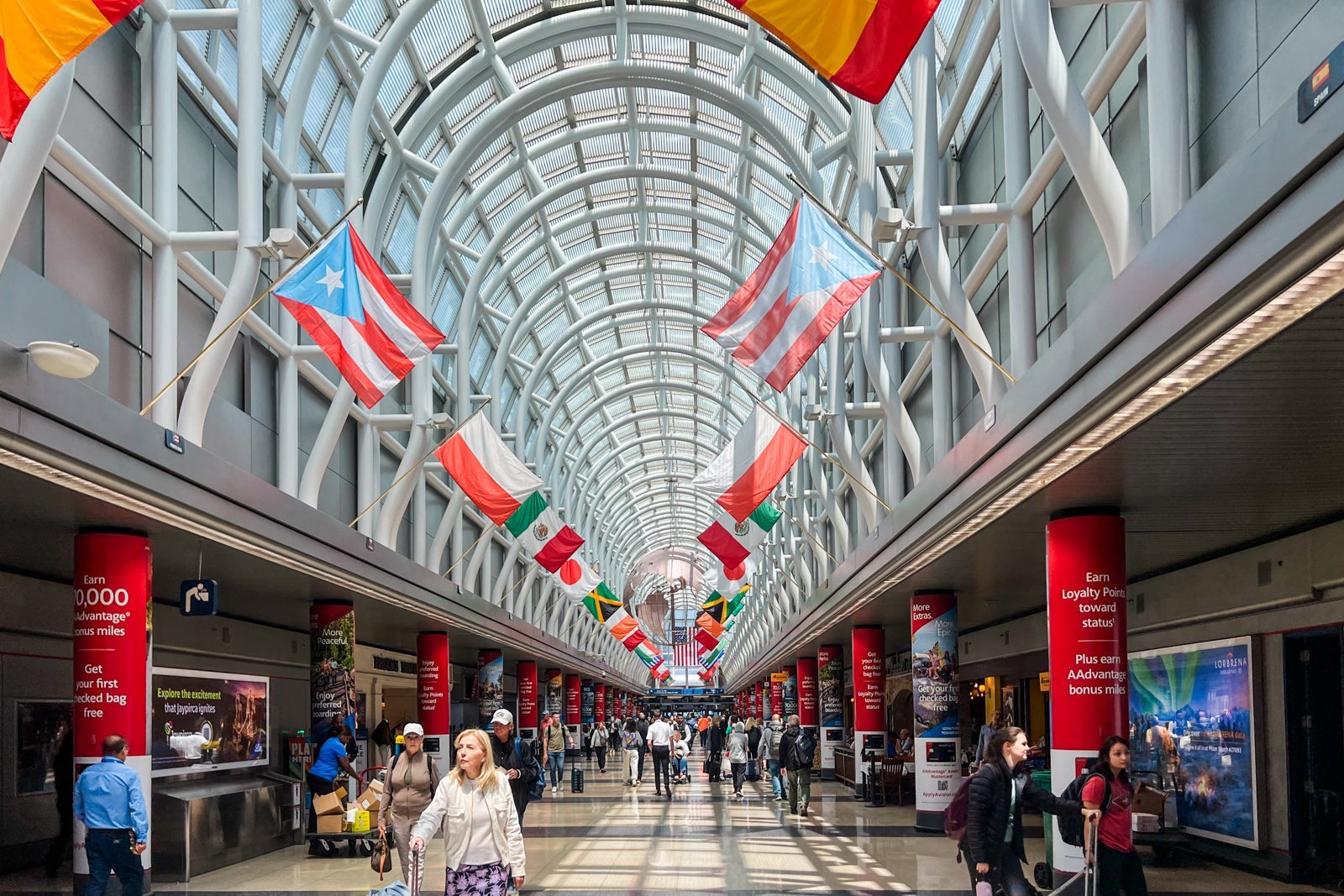 American Airlines announces new lounge at Chicago's O'Hare