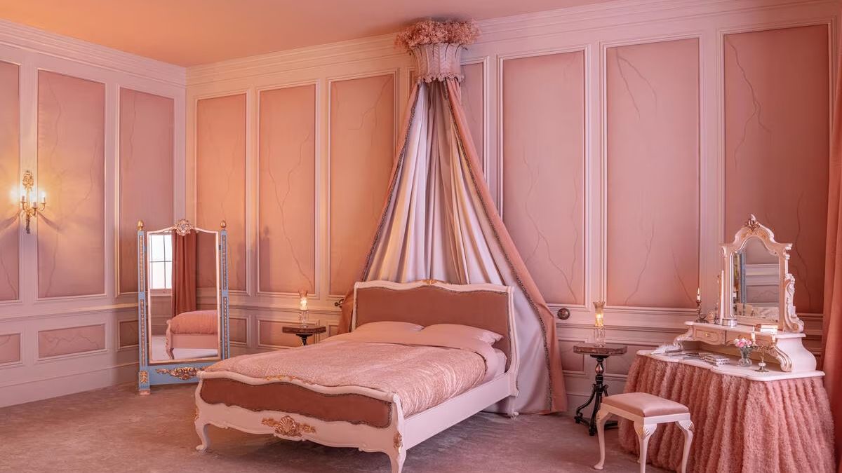 Live Out Your Wuthering Heights Fantasy With a Stay in This Themed Airbnb
