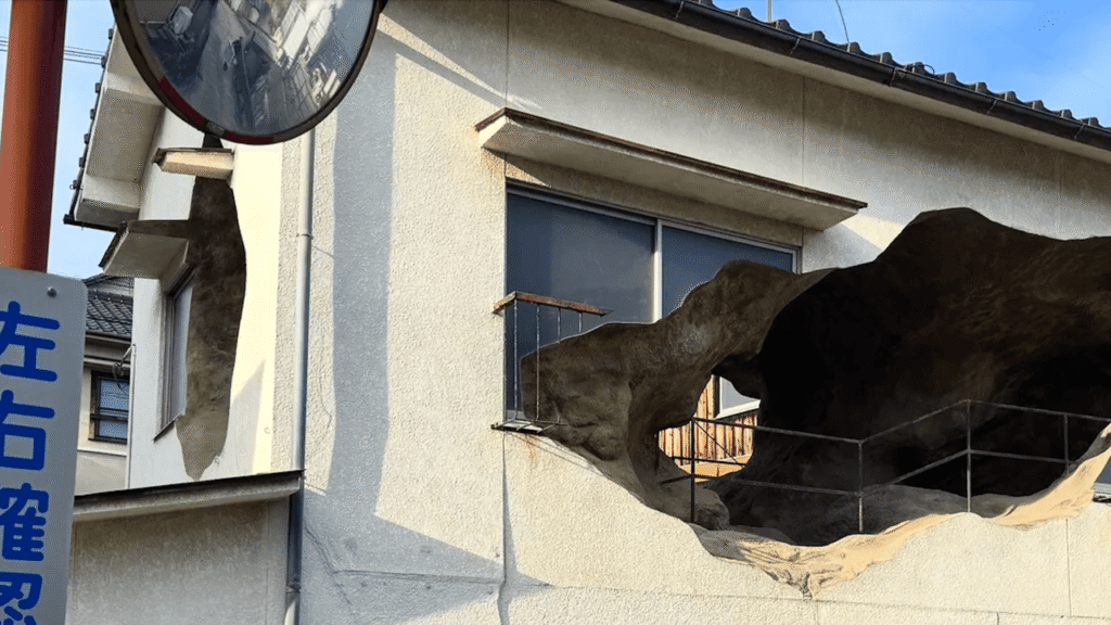 On a Volcanic Japanese Island, a Local Art Collective Has Transformed a House Into a Geothermal Cavern On a Volcanic Japanese Island, a Local Art Collective Has Transformed a House Into a Geothermal Cavern