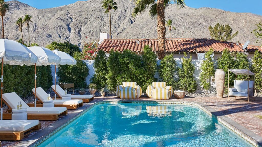 Best Amazon Outdoor Furniture 2026: Dining Sets, Seating, and More