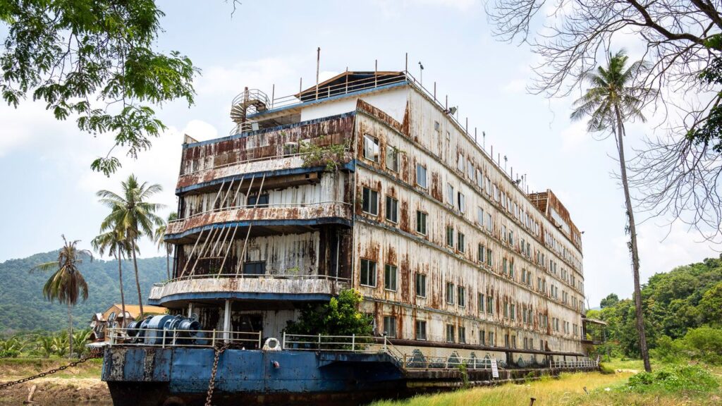 See The Galaxy, Thailand’s Abandoned Floating Hotel “Ghost Ship”