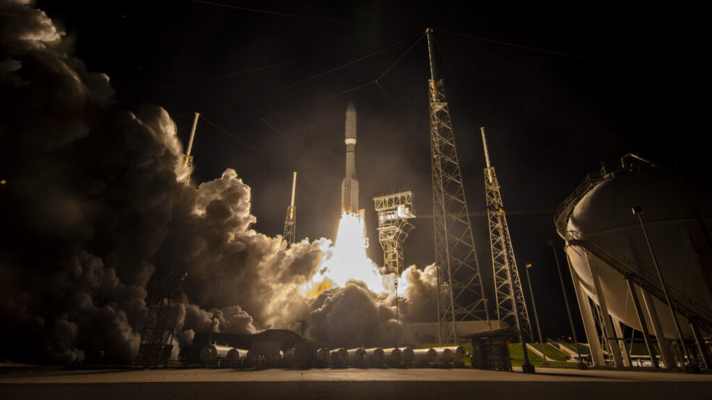 Rocket Report: Chinese version of Falcon 9 fails; Artemis depends on rapid heavy lift