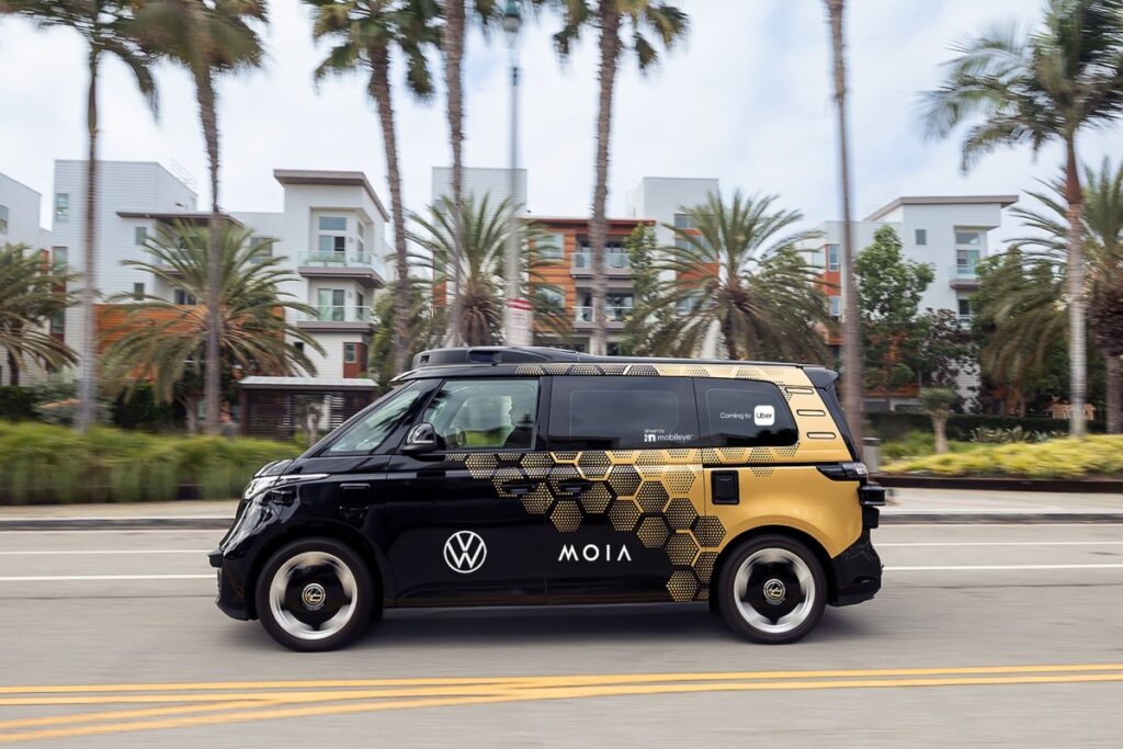 Volkswagen begins testing its self-driving microbuses in Los Angeles ahead of launch with Uber Volkswagen begins testing its self-driving microbuses in Los Angeles ahead of launch with Uber