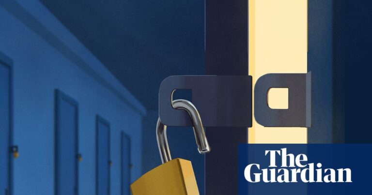 Escapes, fires, stabbing: catastrophic security failures revealed in Australia’s immigration detention network