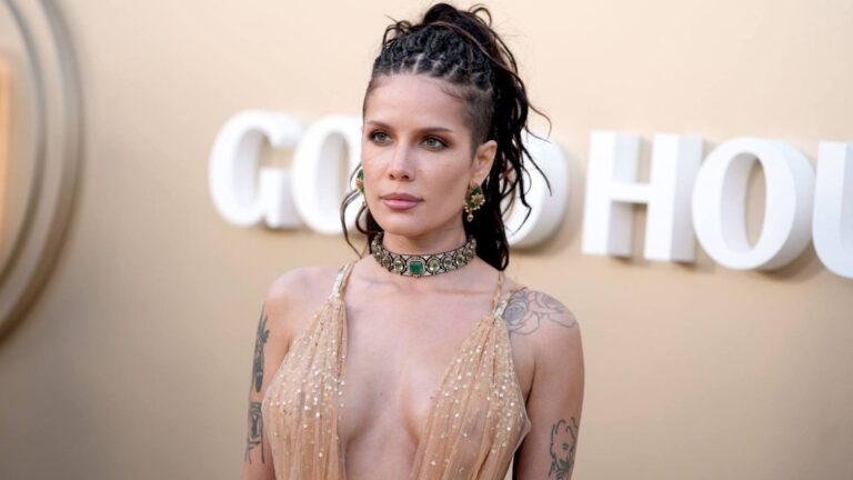 Halsey to Star in Horror Film ‘Replacer’