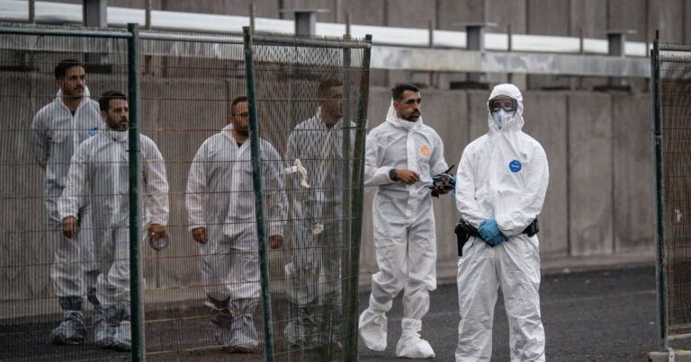 Hospital staff to be quarantined for weeks after hantavirus PPE failure | World | News