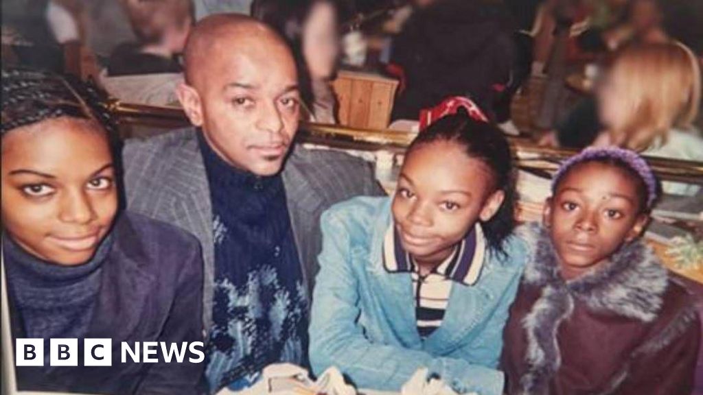 Inquest opens for three sisters who died in sea off Brighton