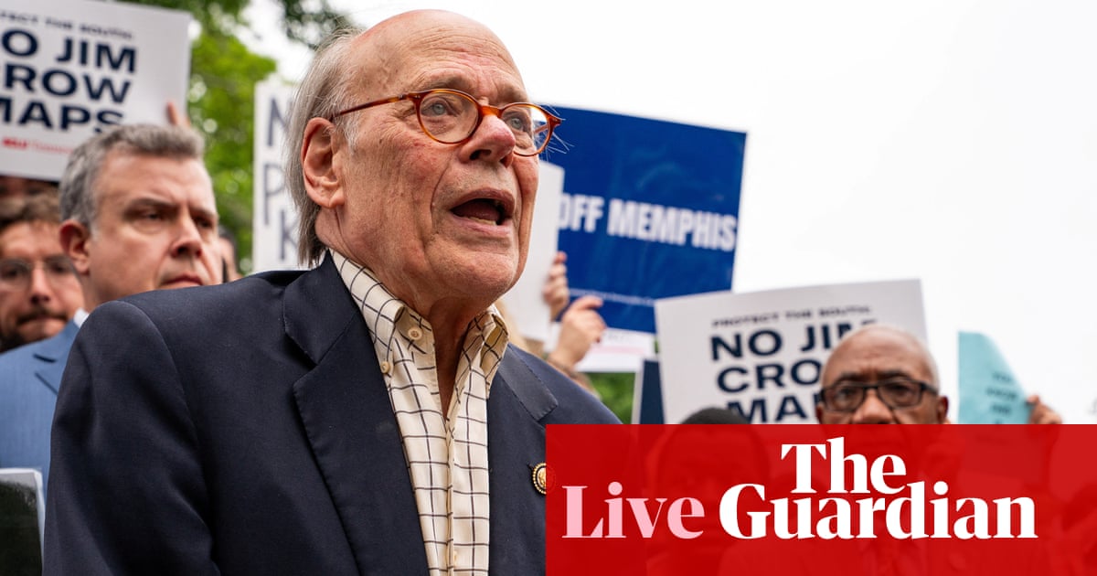 Jeffries praises Tennessee Democrat Steve Cohen as he ends re-election bid after gerrymander – US politics live