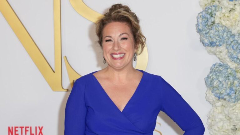 Netflix Orders Series Adaptation of Podcast
