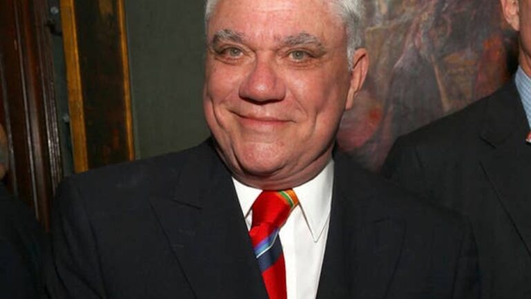 Rex Reed, Critic Who Often Courted Controversy, Dies at 87