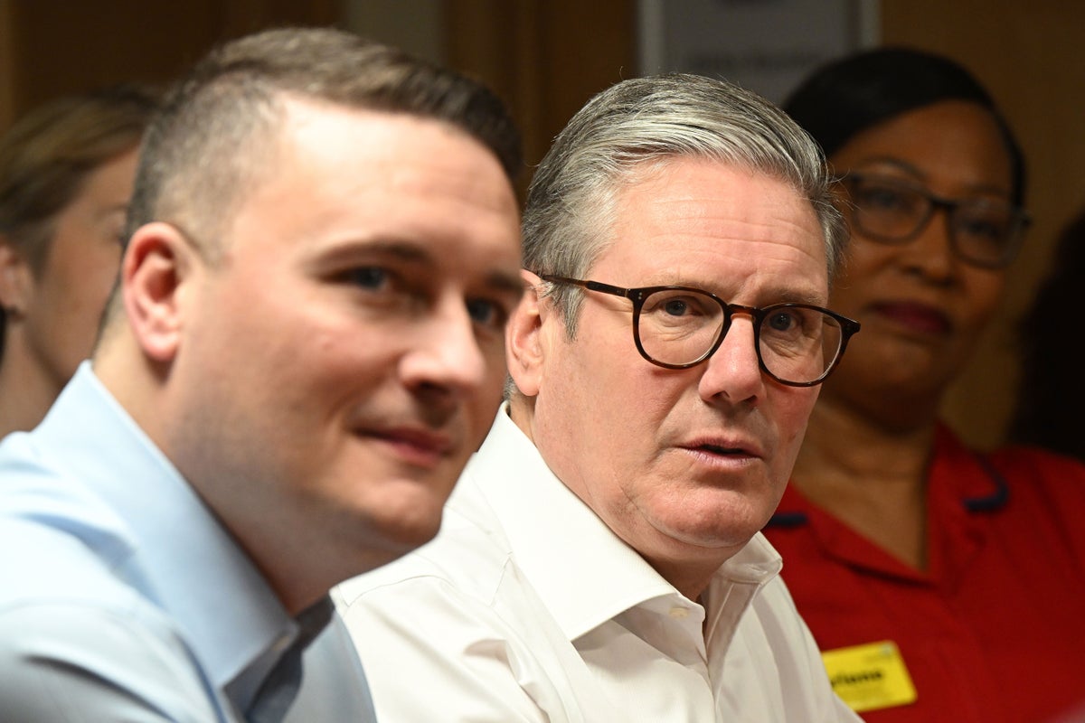 Starmer latest: Wes Streeting to visit PM for No 10 showdown over Labour division ahead of King’s Speech