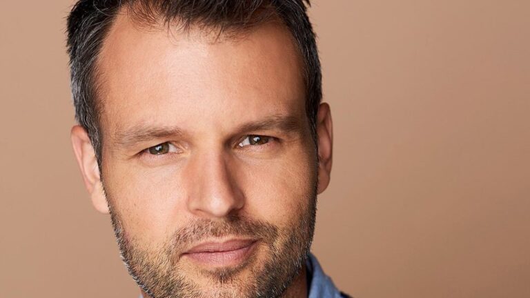 Tokyo Broadcasting System Expands in U.S., Hires Elwin de Groot