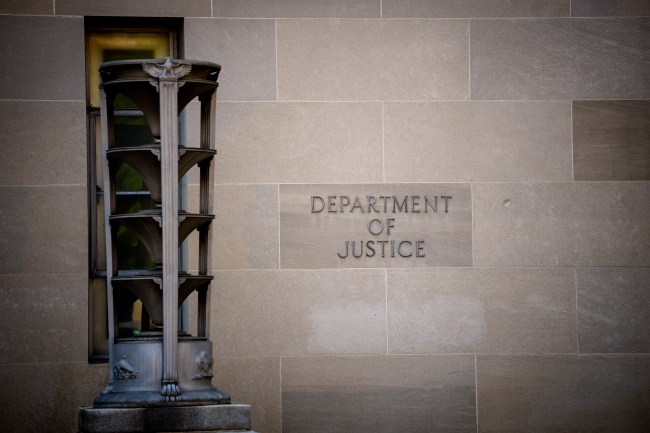 DOJ Will Not Challenge Paramount-Warner Bros. Merger