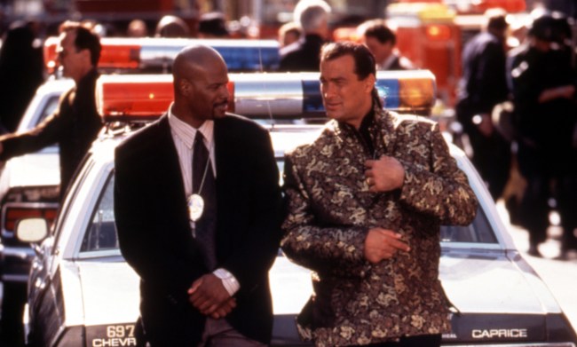 In 'The Glimmer Man,' Steven Seagal & Keenen Ivory Wayans Fight Crime