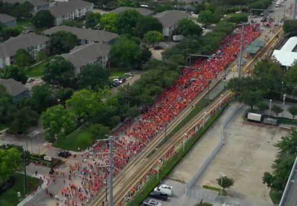 La marea naranja invade las calles rumbo al partido de Países Bajos