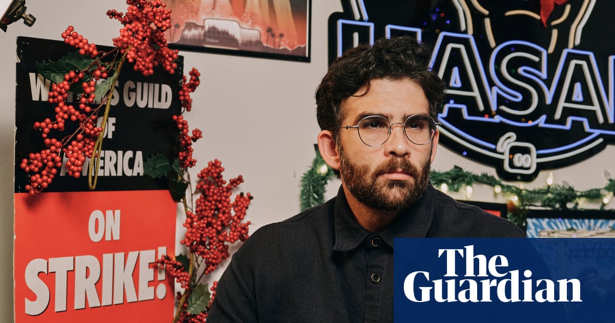 Two US political commentators say they have been banned from entering UK | Digital media