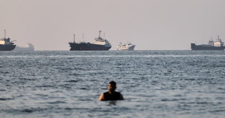 U.S.-Iran deal expected to reopen Strait of Hormuz could be signed within days, both sides say