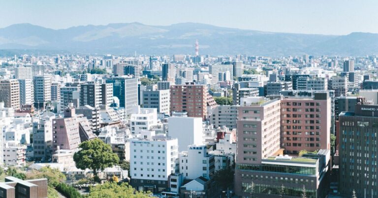 Japan earthquake LIVE: Tsunami alert after 7.1-mag tremor hit Kumamoto in Kyushu region | World | News