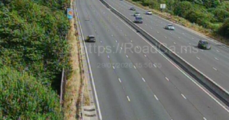 M6 traffic LIVE: Cars stopped after horror multi vehicle crash near J14, Staffordshire | UK | News