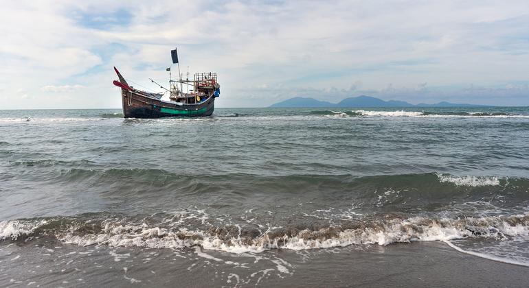 More than 500 people feared dead in double Myanmar shipwreck tragedy