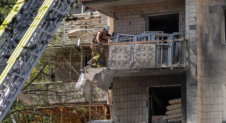 Security Council LIVE: Briefing on Ukraine as deadly Russian strikes hit cities and ports
