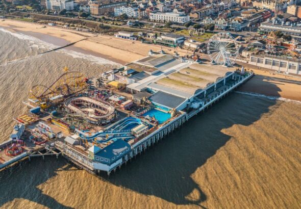 Three rushed to hospital after Essex sea rescue as heatwave grips UK | UK | News