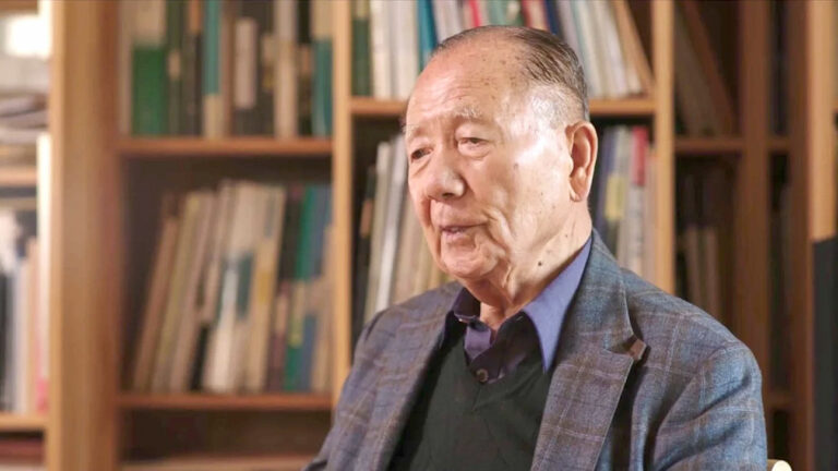 Kim Dong-ho in 'Walking in the Movies'