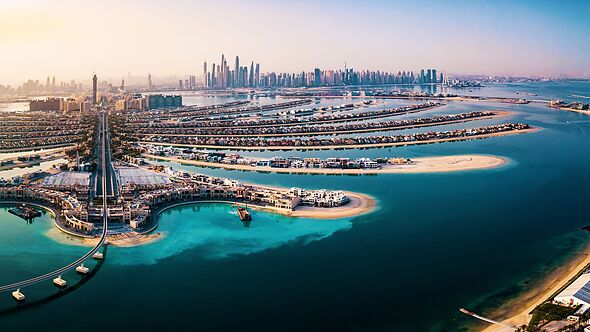 Dubai alert LIVE: Missile warning sent to UAE as Iran war sparks panic in Middle East